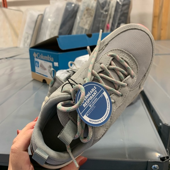 Columbia shoes - Picture 2 of 6